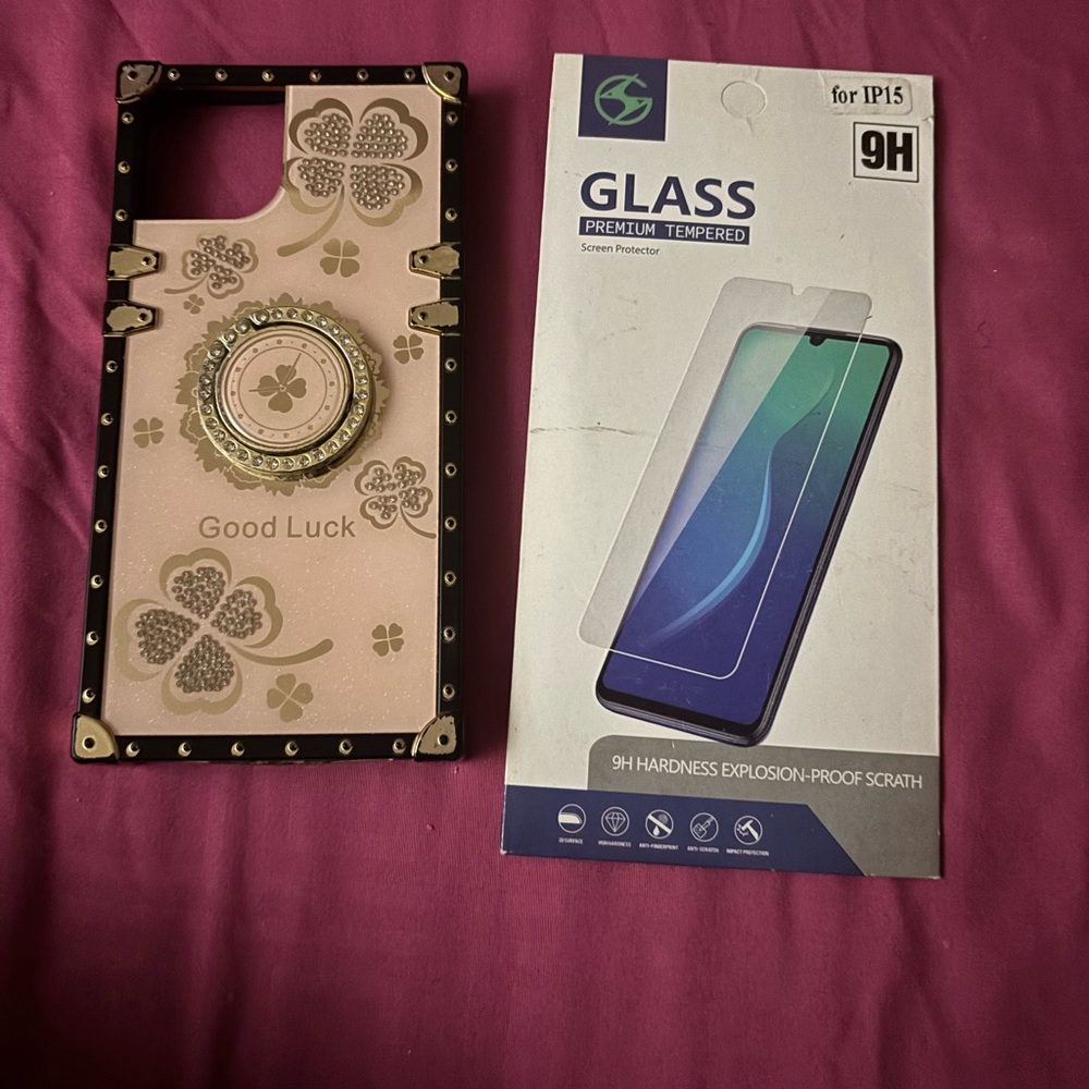 iPhone 15 case and glass protector